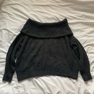 off shoulders sweater